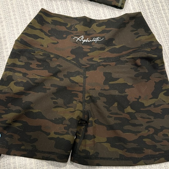 Alphalete Camo Leggings & Sports Bra Set - Olive Green Black - Picture 7 of 10